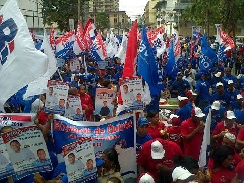 Velásquez presenta precandidatura para la Alcaldía de Panamá