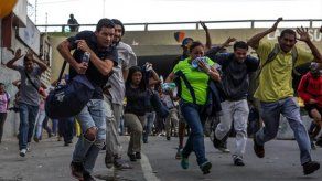 Un menor fallecido y nueve militares heridos en protesta en Venezuela