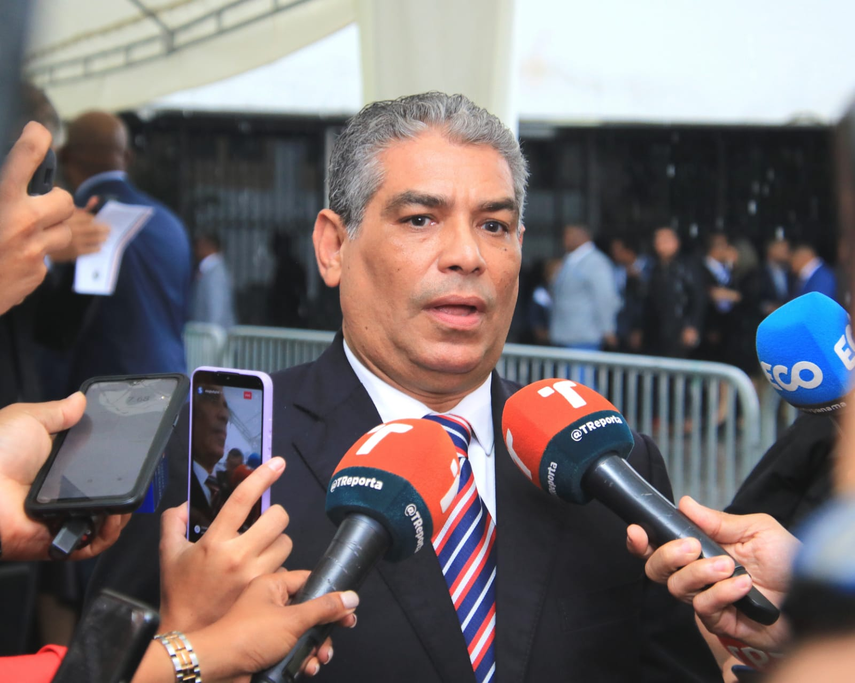 Ministro de Salud aclara proyectos realizados en este periodo.