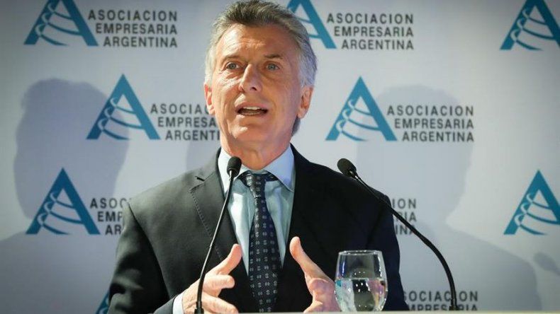 Macri prioriza estabilizar la economía y confía en revertir derrota electoral