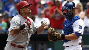 Molina impulsa a Cardenales con cuatro remolques