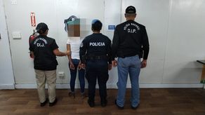 Alias Caro figuraba en la lista de los más buscados por la Policía Nacional, por delitos de pandillerismo. Alias Caro figuraba en la lista de los más buscados por la Policía Nacional, por delitos de pandillerismo.