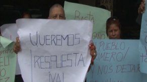 Familiares de detenidos por supuesto pandillerismo protestan en la Defensoría