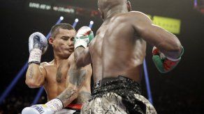 Mayweather vence otra vez a Maidana