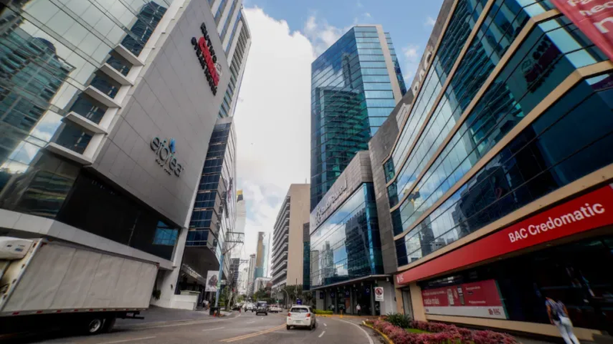 Panamá destaca en crecimiento, entre los líderes regionales