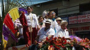 Santeños celebran 192 años del Grito de Independencia