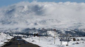 Volcán Copahue del sur de Chile registra más de 100 temblores en un día