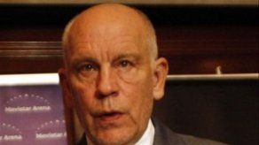 John Malkovich asegura que le apasiona más el Teatro que el Cine