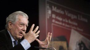 Vargas Llosa explora universo de Onetti en nuevo libro