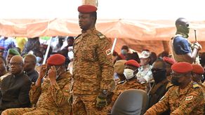 El nuevo hombre fuerte de Burkina Faso, el capitán Ibrahim Traoré.