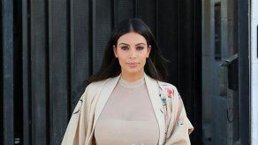 Kim Kardashian roba albornoces de los hoteles en los que se aloja