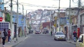 Agobiada por la pandemia, Bogotá pasará otro fin de semana en encierro total