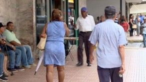 Pacientes de enfermedades crónicas exigen medicamentos