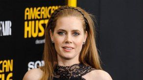 Amy Adams dejó malherido a Bradley Cooper