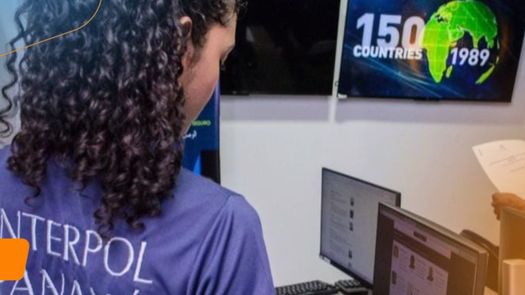 Capturan en Colombia a un panameño requerido por tráfico internacional de drogas. Capturan en Colombia a un panameño requerido por tráfico internacional de drogas.
