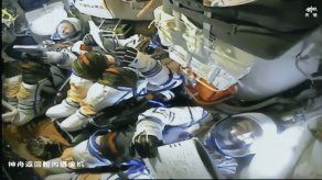 Tres astronautas chinos regresan a la Tierra