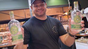 Ginebra Green Ant elaborada con hormigas verdes del norte australiano