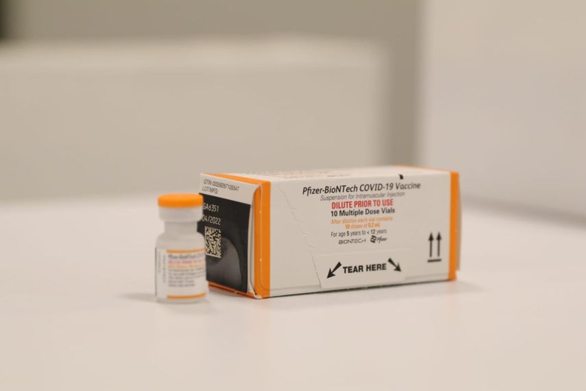 Las dosis pediátricas contra COVID-19 están dirigidas a niños de 5 a 11 años.