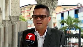 El exdirector de la Policía Nacional señala que no conducía el vehículo involucrado en accidente de vía.