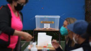 Más de 13 millones de ciudadanos estaban llamados a votar en las elecciones regionales en Chile.