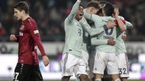 Dortmund vence 2-1 a Bremen y se consolida en la punta