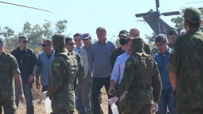 Presidente de Brasil participa en ejercicios militares