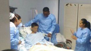 Luis Tejada sorprende a paciente de cáncer en su cumpleaños