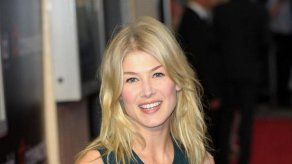 ¿Veremos a Rosamund Pike en The Mountain Between Us?
