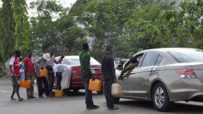 El sector petrolero pone fin a la huelga de combustible en Nigeria
