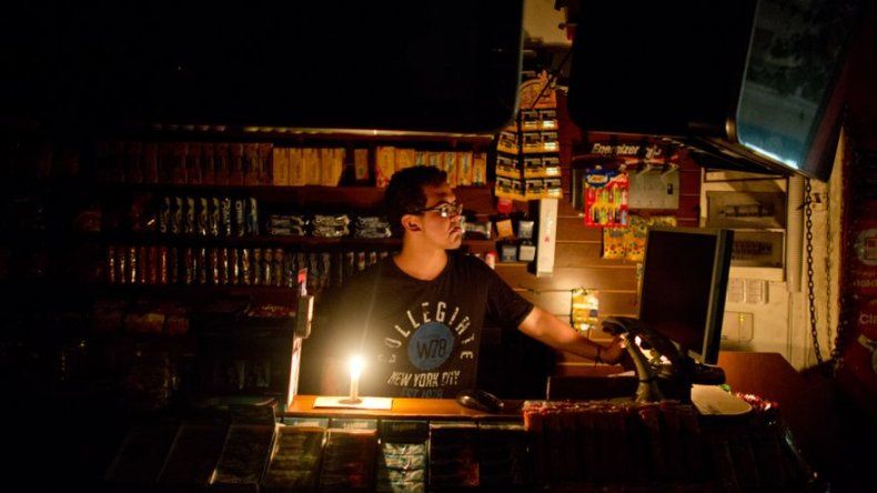 Argentina: bloqueos de calles por cortes de luz