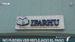 Madres denuncian problemas en Listo Wallet para el cobro de beca PASE-U y cierran calles en Colón Madres denuncian problemas en Listo Wallet para el cobro de beca PASE-U y cierran calles en Colón