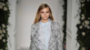 Cara Delevingne coquetea con un boxeador