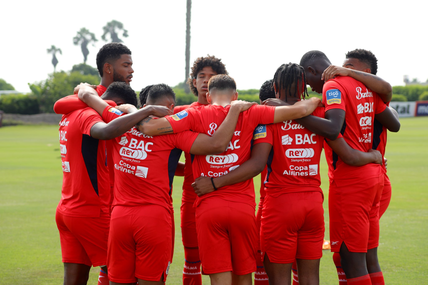 Selección Mayor de Panamá afina detalles para la Noche Crema 2025