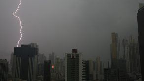 {alttext(El reporte de Hidrometeorología de Etesa indicó que se esperan lluvias y tormentas.,Advierten de lluvias e inundaciones por el paso de la onda tropical #35)} {alttext(El reporte de Hidrometeorología de Etesa indicó que se esperan lluvias y tormentas.,Advierten de lluvias e inundaciones por el paso de la onda tropical #35)}