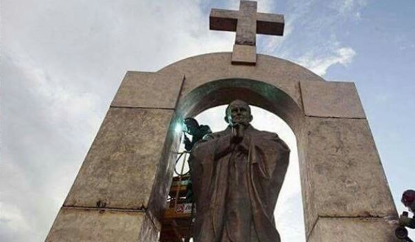 Polonia se ofrece acoger un monumento a Juan Pablo II si Francia lo censura