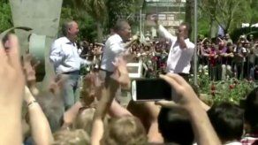 Macri se lanza a bailar cumbia durante un acto en la provincia de Córdoba