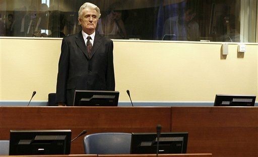 Karadzic: Estados Unidos me quiere muerto