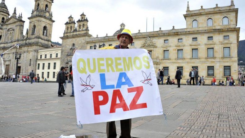 Víctimas piden compromiso al Congreso colombiano para implementar paz