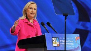 Clinton: EEUU tiene claro interés en libre navegación Mar China