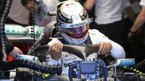 Mercedes marca el ritmo en primeros entrenos libres de Australia