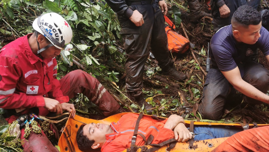 Rescate de pasajero de helicóptero que se accidentó en Boquete.