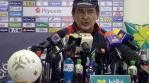 Pinto dice que buscarán ganarle con buen fútbol a Estados Unidos