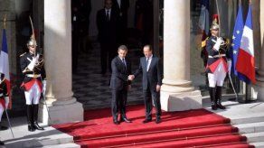 Cuatro de diez franceses creen que Sarkozy era más eficaz que Hollande