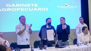 Precidente recibe del MIDA rendición de cuentas