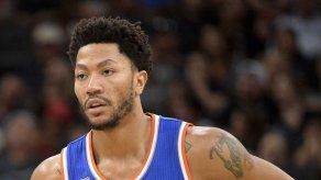 Cavaliers fichan a Derrick Rose por 1 año