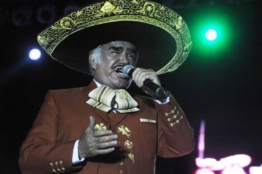 Tony Bennett graba a dúo con Vicente Fernández en México