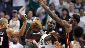 NBA: Celtics 93