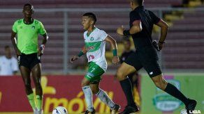 Costa del Este rescató empate ante Alianza en partido con un gol olímpico