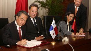 Panamá y China firman acuerdo de mecanismo de consultas políticas