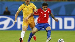 El chileno Eugenio Mena se desgarra y dice adiós a la Copa